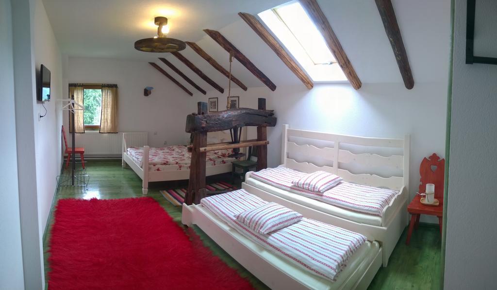 Casa Moeciu Family Hotel Moieciu de Jos Cameră foto